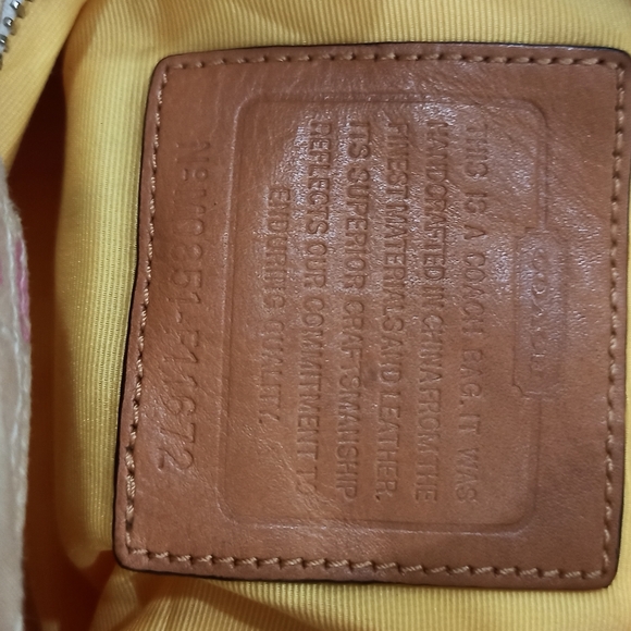 Coach - Picture 5 of 9